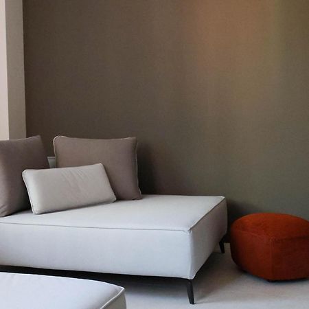 Vicolo Dei Signori Apartment เดเซนซาโนเดลการ์ดา ภายนอก รูปภาพ