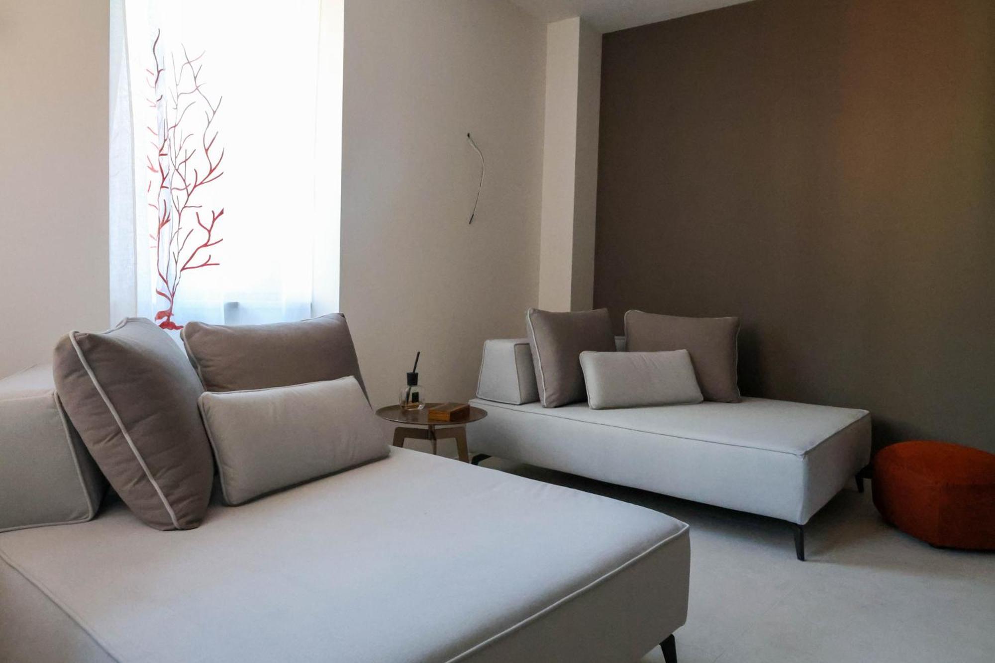 Vicolo Dei Signori Apartment เดเซนซาโนเดลการ์ดา ภายนอก รูปภาพ