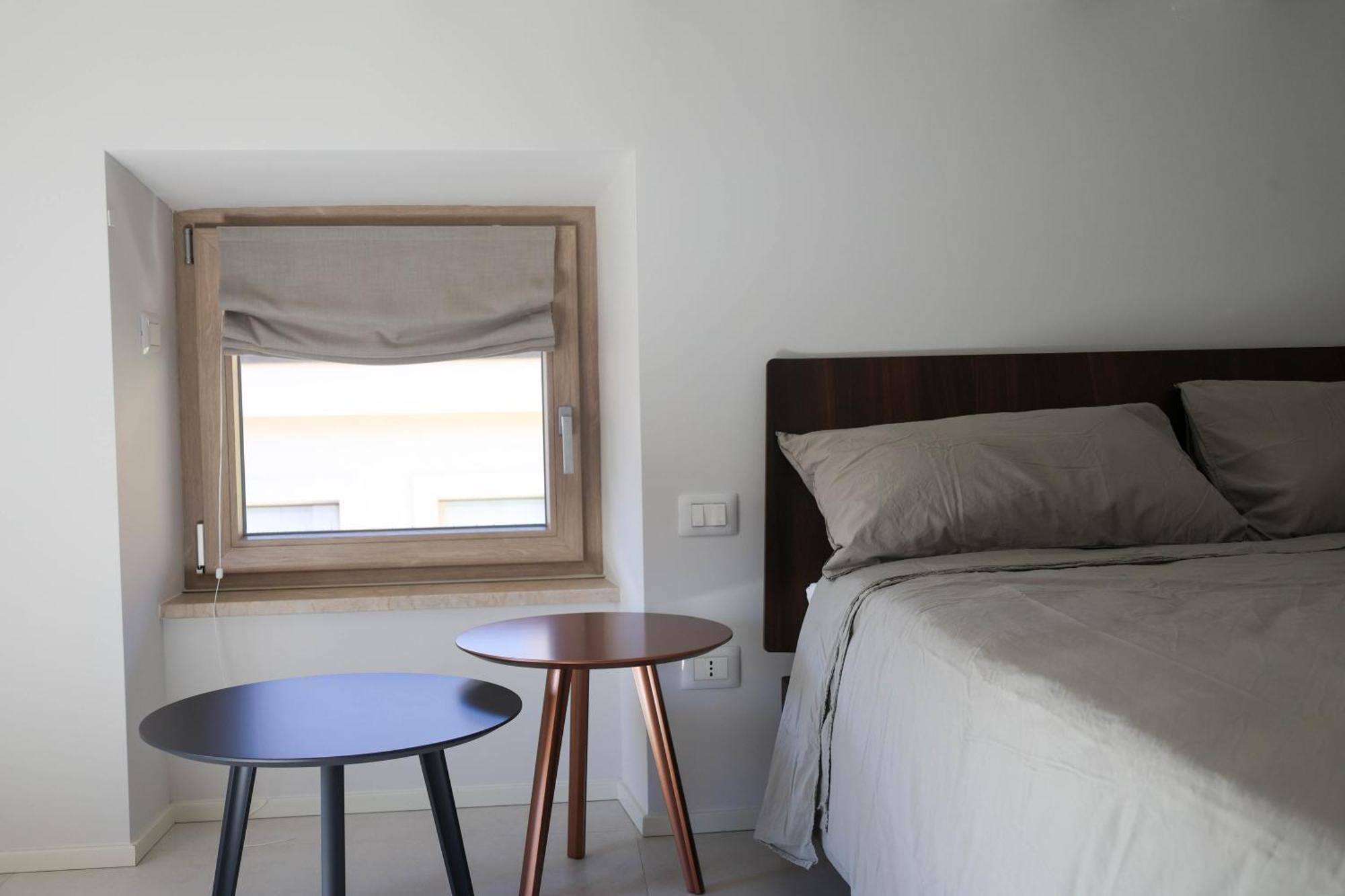 Vicolo Dei Signori Apartment เดเซนซาโนเดลการ์ดา ภายนอก รูปภาพ
