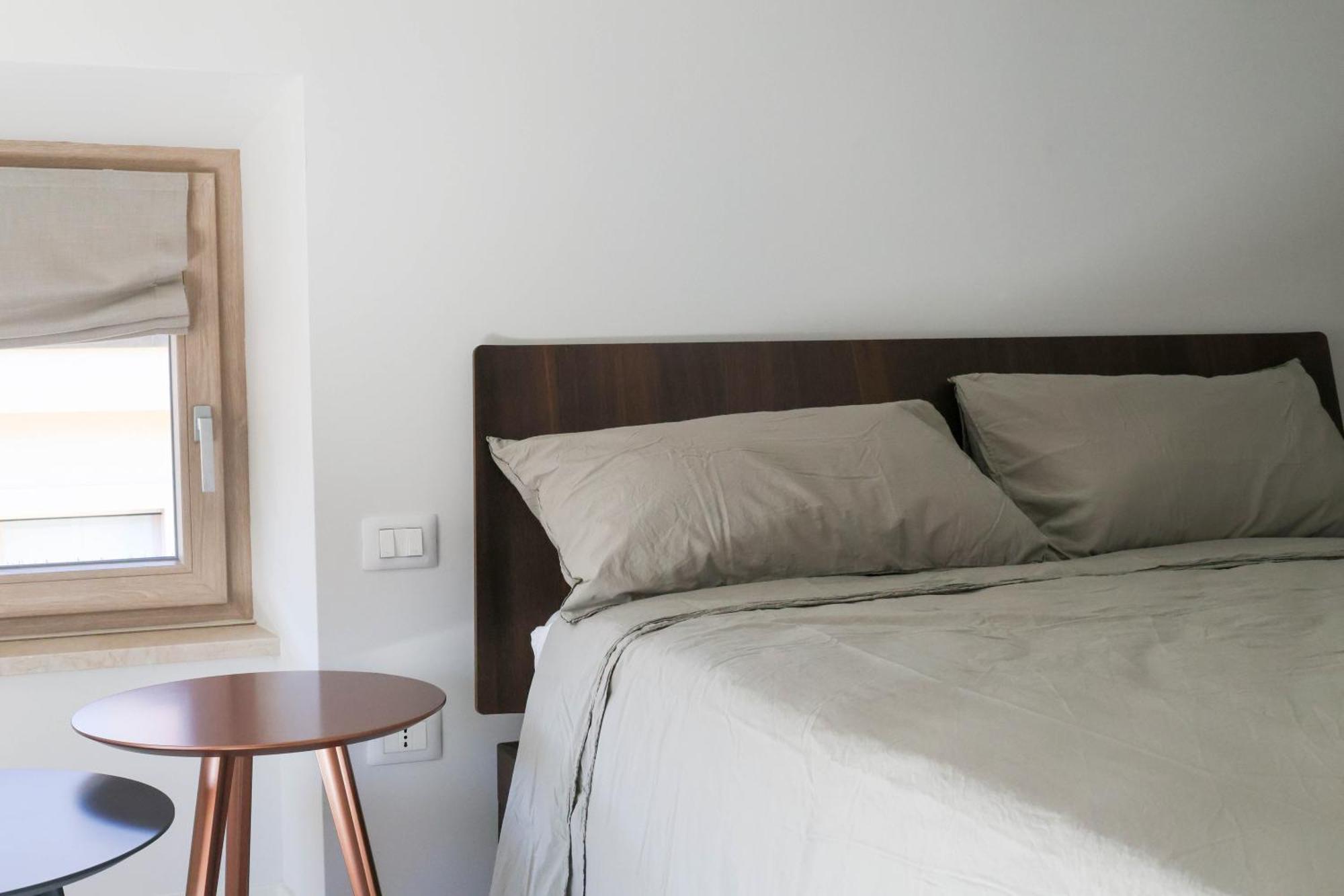 Vicolo Dei Signori Apartment เดเซนซาโนเดลการ์ดา ภายนอก รูปภาพ