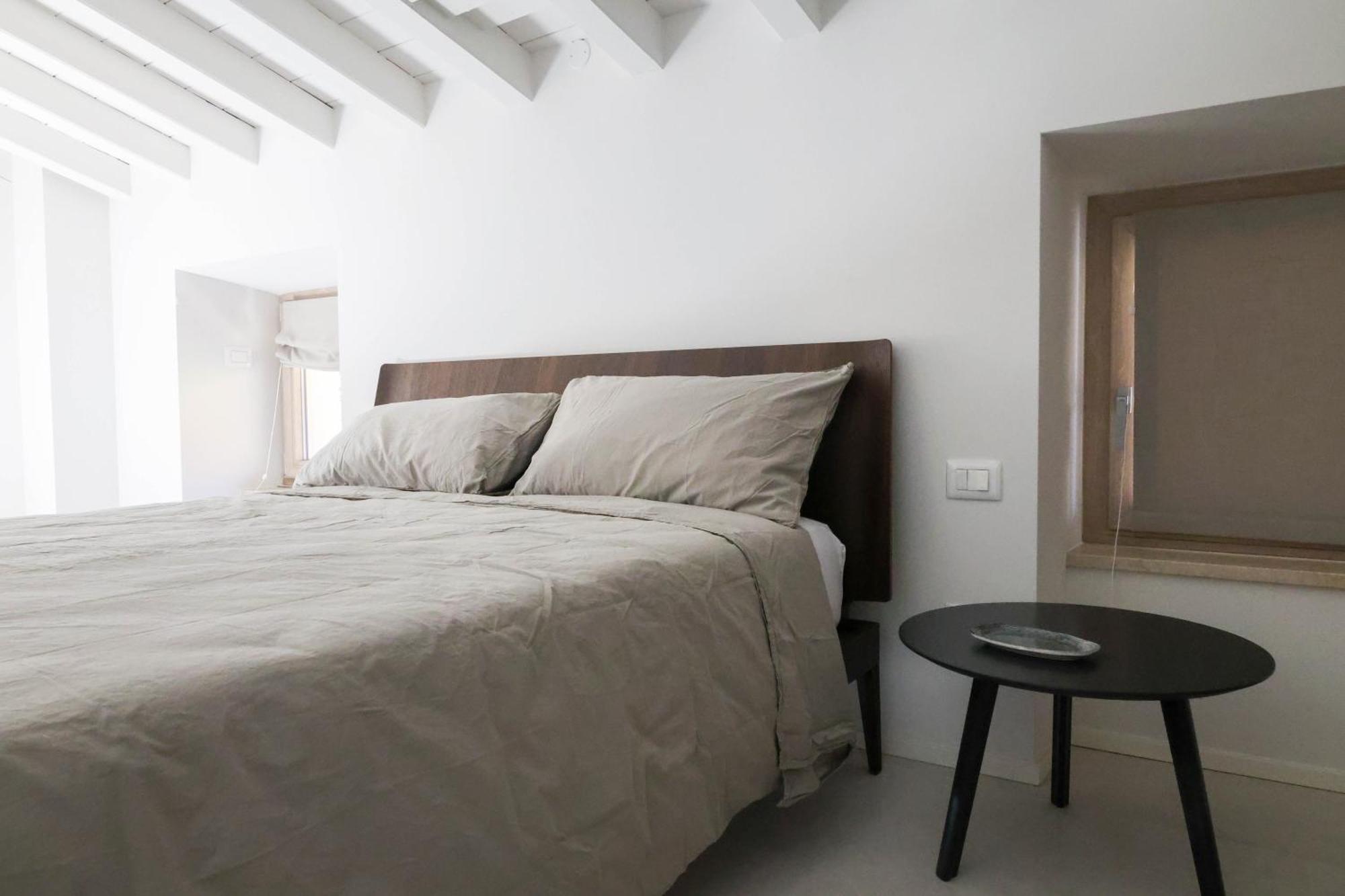 Vicolo Dei Signori Apartment เดเซนซาโนเดลการ์ดา ภายนอก รูปภาพ