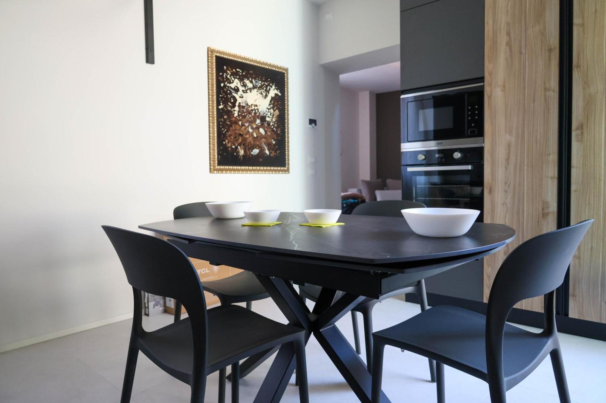 Vicolo Dei Signori Apartment เดเซนซาโนเดลการ์ดา ภายนอก รูปภาพ